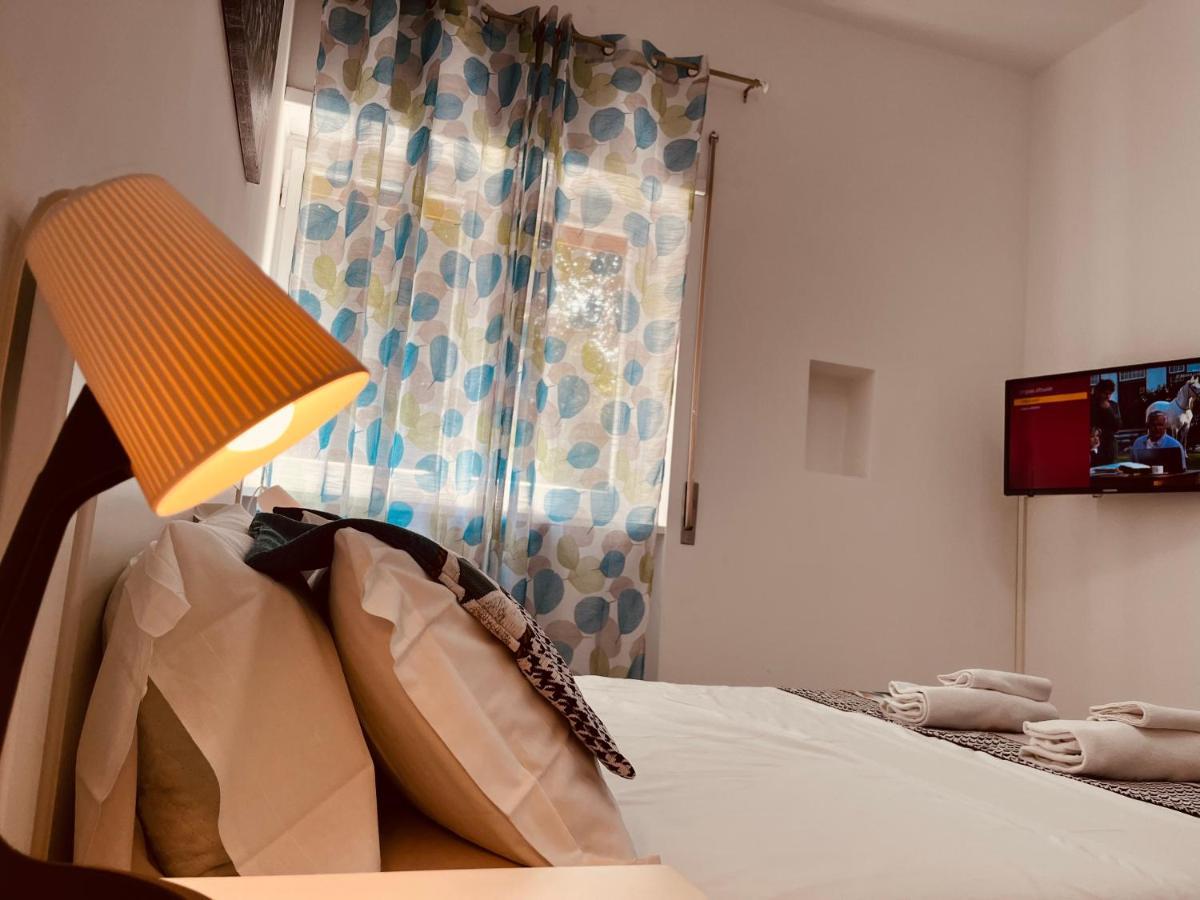 A&J San Pietro Suite โรม ภายนอก รูปภาพ